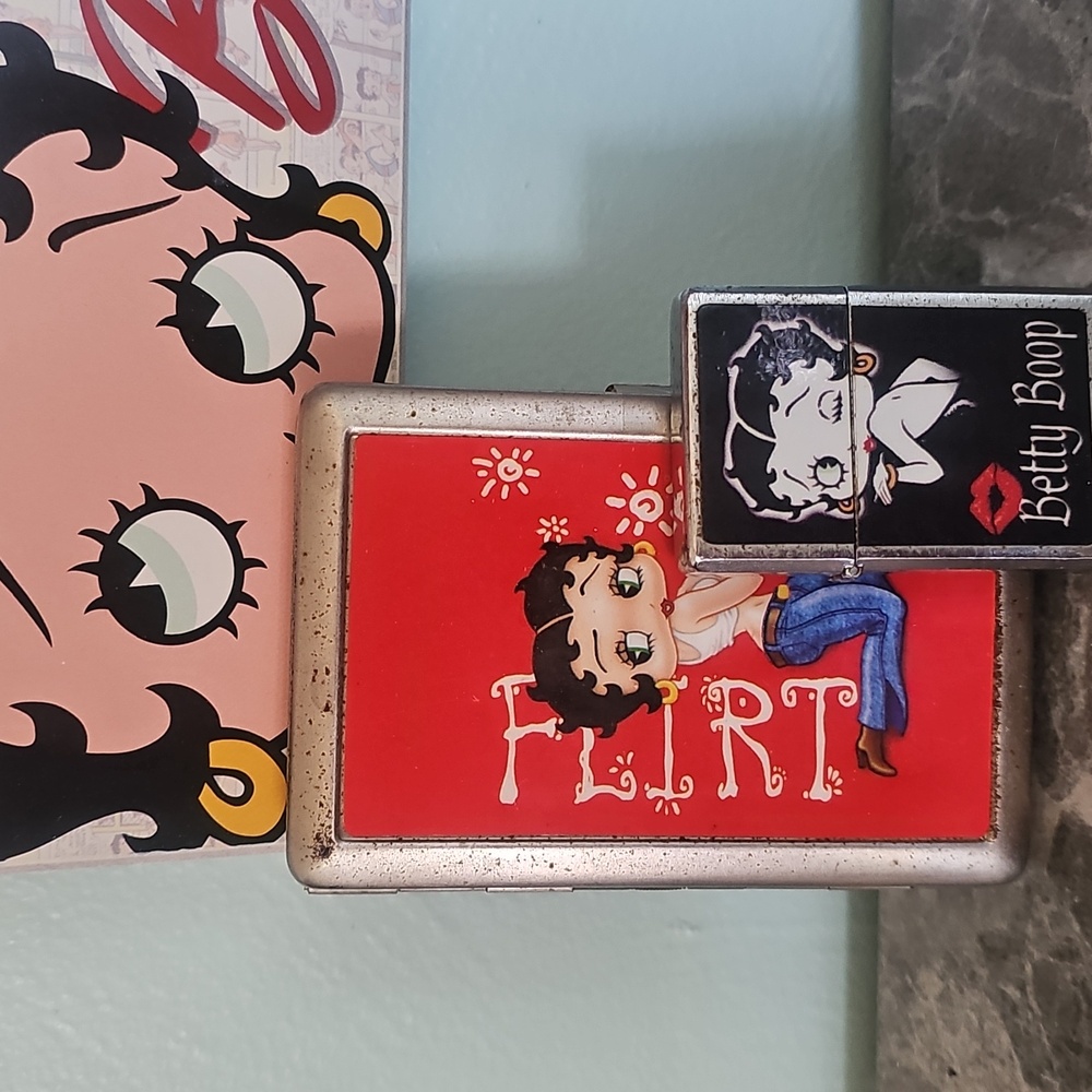 Vintage Betty Boop Bundle - Metal Cigarette Case & Matching Flip-Top Lighter